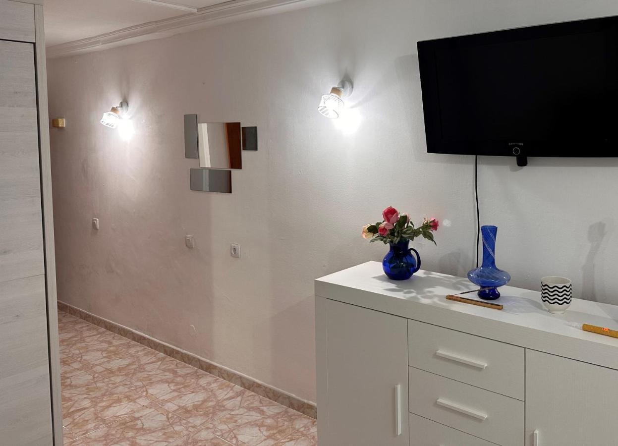 Ocean Views - Beach Apartment Паталавака Экстерьер фото