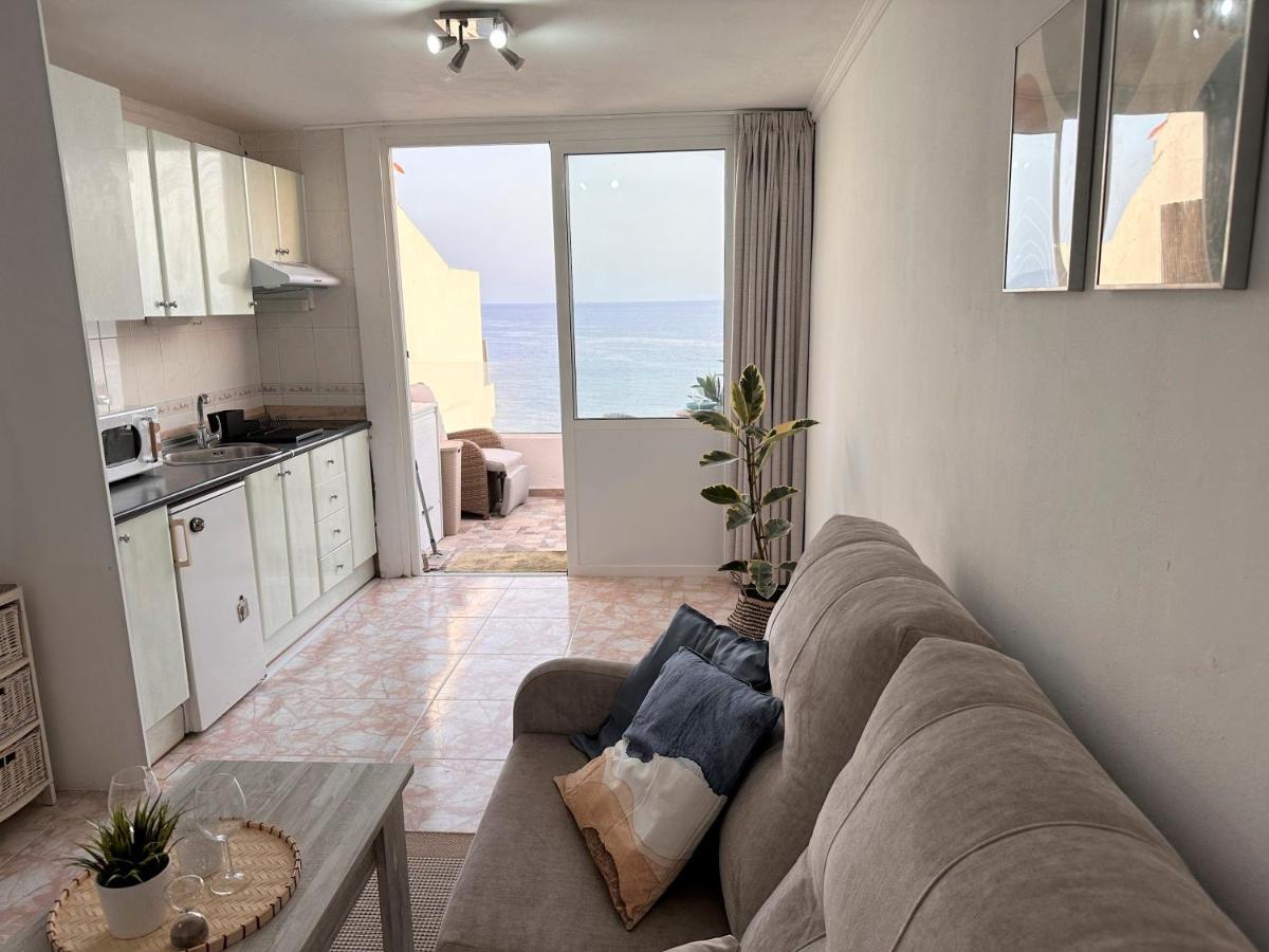 Ocean Views - Beach Apartment Паталавака Экстерьер фото