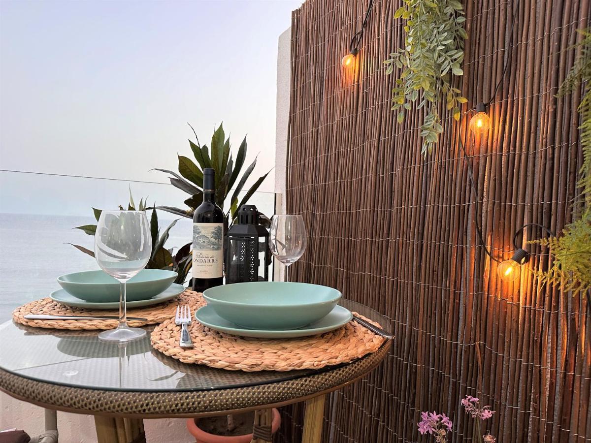Ocean Views - Beach Apartment Паталавака Экстерьер фото